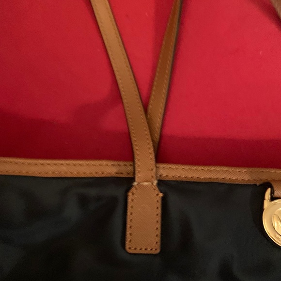 MIchael Kors MK Navy canvas medium purse - Picture 8 of 8